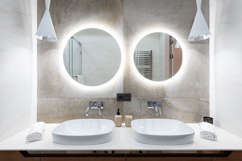 ILLUMINAZIONE DELLO SPECCHIO DEL BAGNO